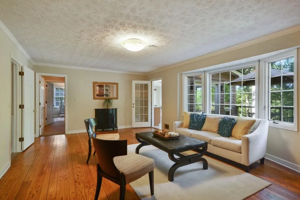 7985 Saddle Ridge Drive, Sandy Springs, Georgia 30350, 5 Bedrooms Bedrooms, ,3 BathroomsBathrooms,Residential,Sold,7985 Saddle Ridge Drive,6117627