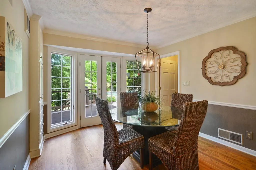 7985 Saddle Ridge Drive, Sandy Springs, Georgia 30350, 5 Bedrooms Bedrooms, ,3 BathroomsBathrooms,Residential,Sold,7985 Saddle Ridge Drive,6117627