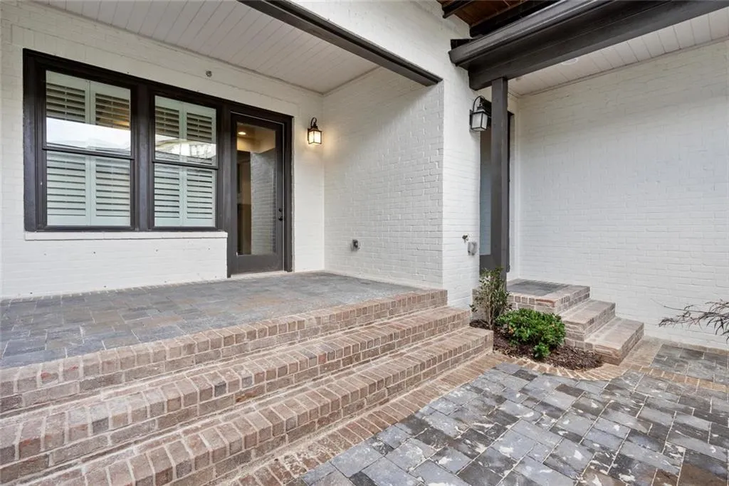 6619 Aria Boulevard Unit 118, Sandy Springs, Georgia 30328, 3 Bedrooms Bedrooms, ,4 BathroomsBathrooms,Residential,Sold,6619 Aria Boulevard Unit 118,6710513