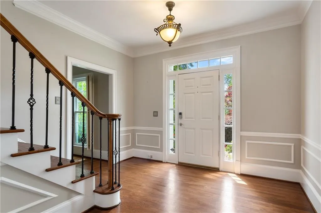 7860 Fawndale Way, Sandy Springs, Georgia 30350, 6 Bedrooms Bedrooms, ,5 BathroomsBathrooms,Residential,Sold,7860 Fawndale Way,6865067