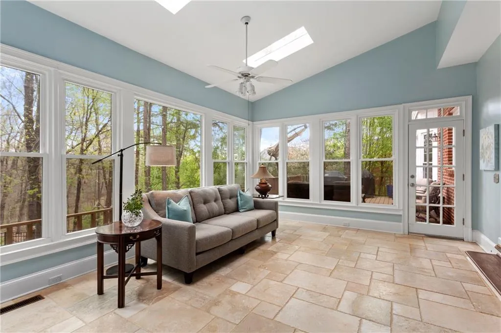 7860 Fawndale Way, Sandy Springs, Georgia 30350, 6 Bedrooms Bedrooms, ,5 BathroomsBathrooms,Residential,Sold,7860 Fawndale Way,6865067