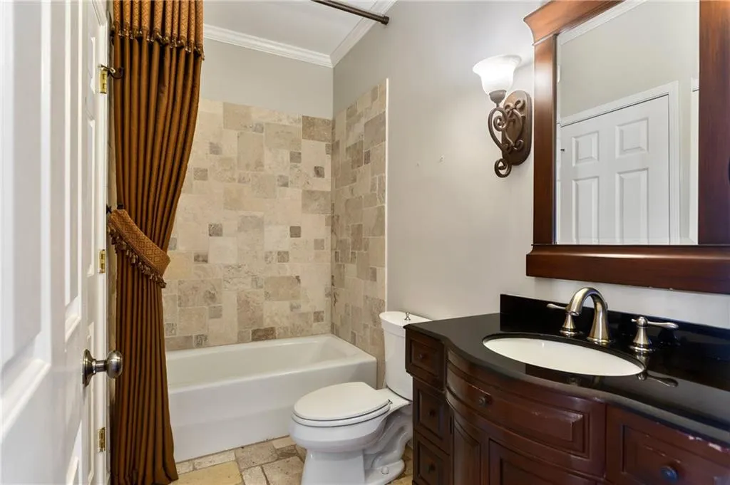 7860 Fawndale Way, Sandy Springs, Georgia 30350, 6 Bedrooms Bedrooms, ,5 BathroomsBathrooms,Residential,Sold,7860 Fawndale Way,6865067