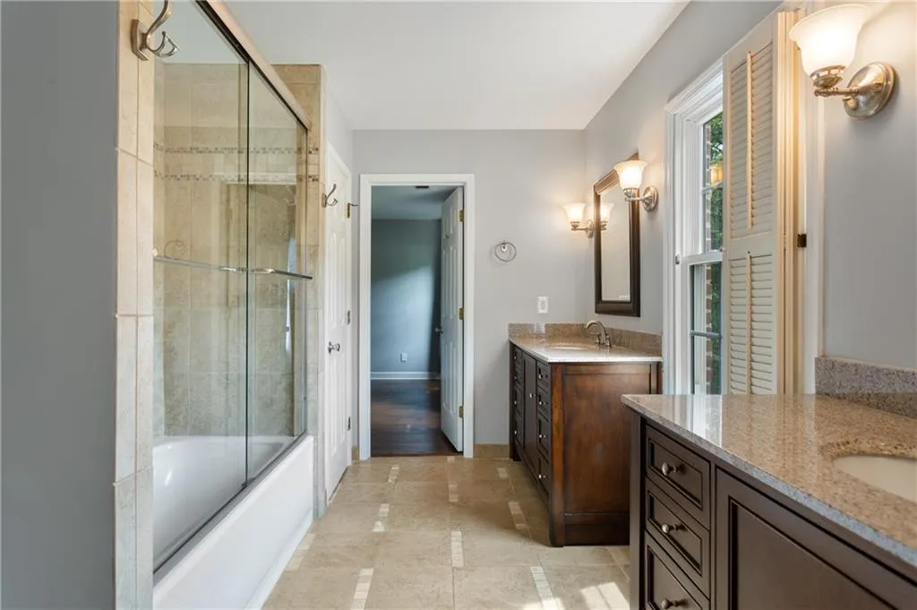 7860 Fawndale Way, Sandy Springs, Georgia 30350, 6 Bedrooms Bedrooms, ,5 BathroomsBathrooms,Residential,Sold,7860 Fawndale Way,6865067