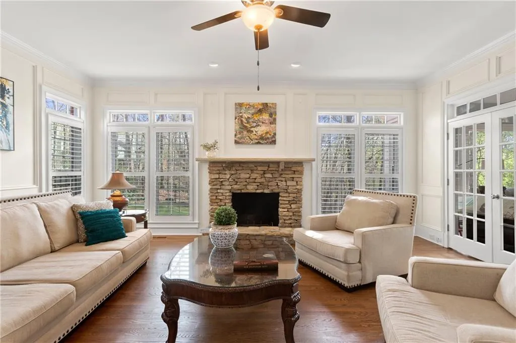 7860 Fawndale Way, Sandy Springs, Georgia 30350, 6 Bedrooms Bedrooms, ,5 BathroomsBathrooms,Residential,Sold,7860 Fawndale Way,6865067