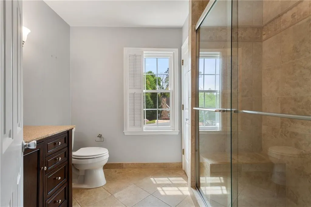 7860 Fawndale Way, Sandy Springs, Georgia 30350, 6 Bedrooms Bedrooms, ,5 BathroomsBathrooms,Residential,Sold,7860 Fawndale Way,6865067