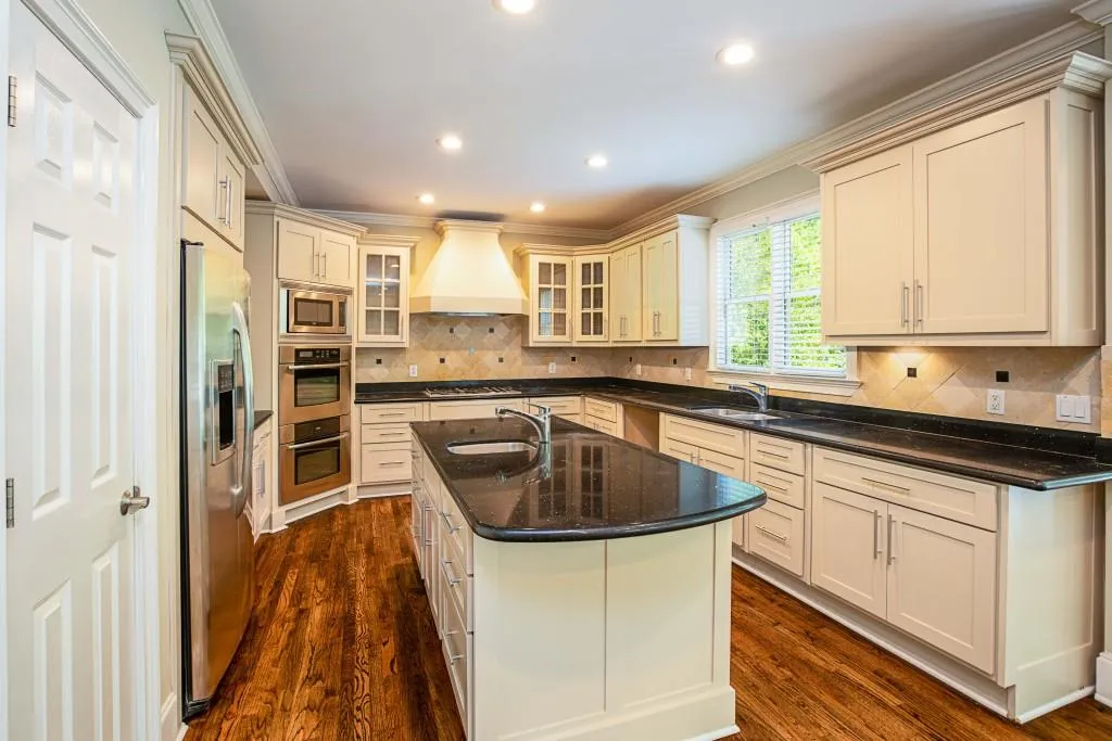 7435 Brandonshire Road, Atlanta, Georgia 30350, 6 Bedrooms Bedrooms, ,5 BathroomsBathrooms,Residential,Sold,7435 Brandonshire Road,6006127
