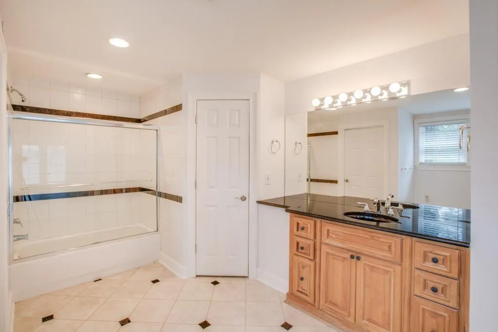 7435 Brandonshire Road, Atlanta, Georgia 30350, 6 Bedrooms Bedrooms, ,5 BathroomsBathrooms,Residential,Sold,7435 Brandonshire Road,6006127