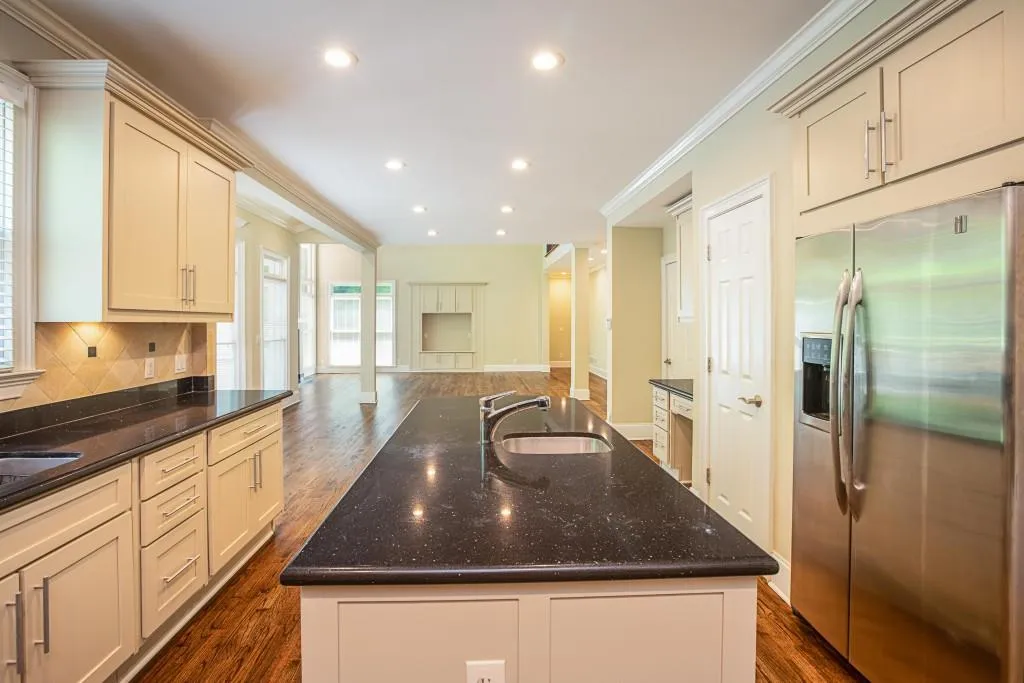 7435 Brandonshire Road, Atlanta, Georgia 30350, 6 Bedrooms Bedrooms, ,5 BathroomsBathrooms,Residential,Sold,7435 Brandonshire Road,6006127