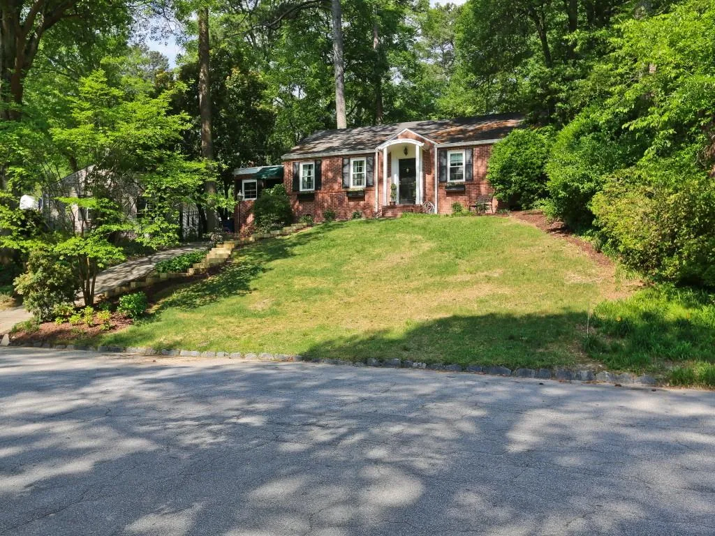 694 Channing Drive Nw, Atlanta, Georgia 30318, 3 Bedrooms Bedrooms, ,2 BathroomsBathrooms,Residential,Sold,694 Channing Drive Nw,5682465