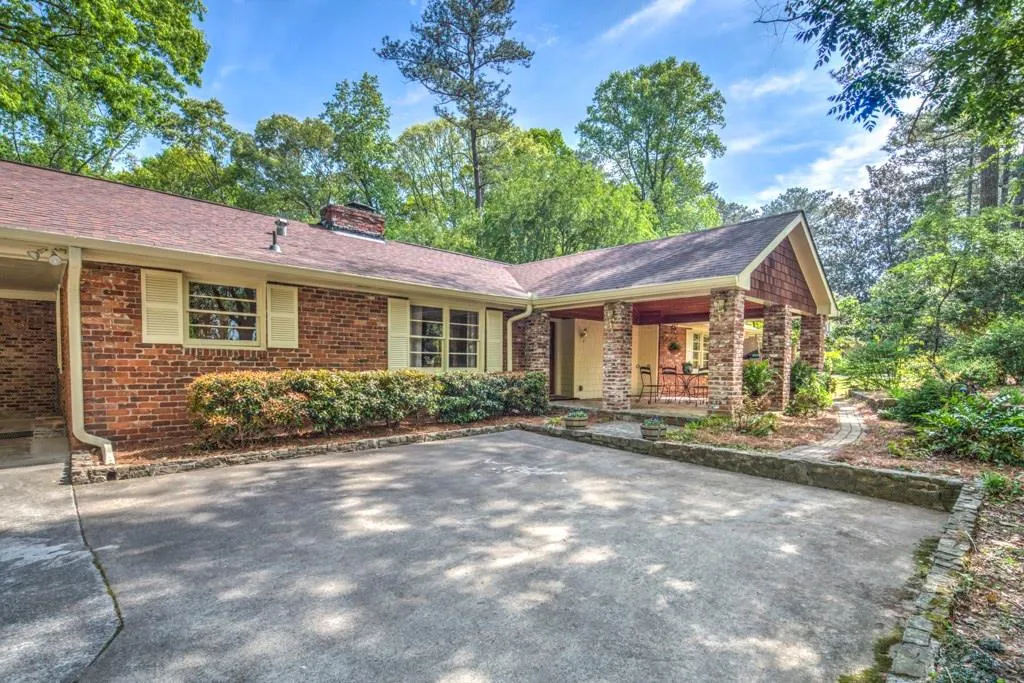 360 Montevallo Drive, Sandy Springs, Georgia 30342, 4 Bedrooms Bedrooms, ,3 BathroomsBathrooms,Residential,Sold,360 Montevallo Drive,5679648