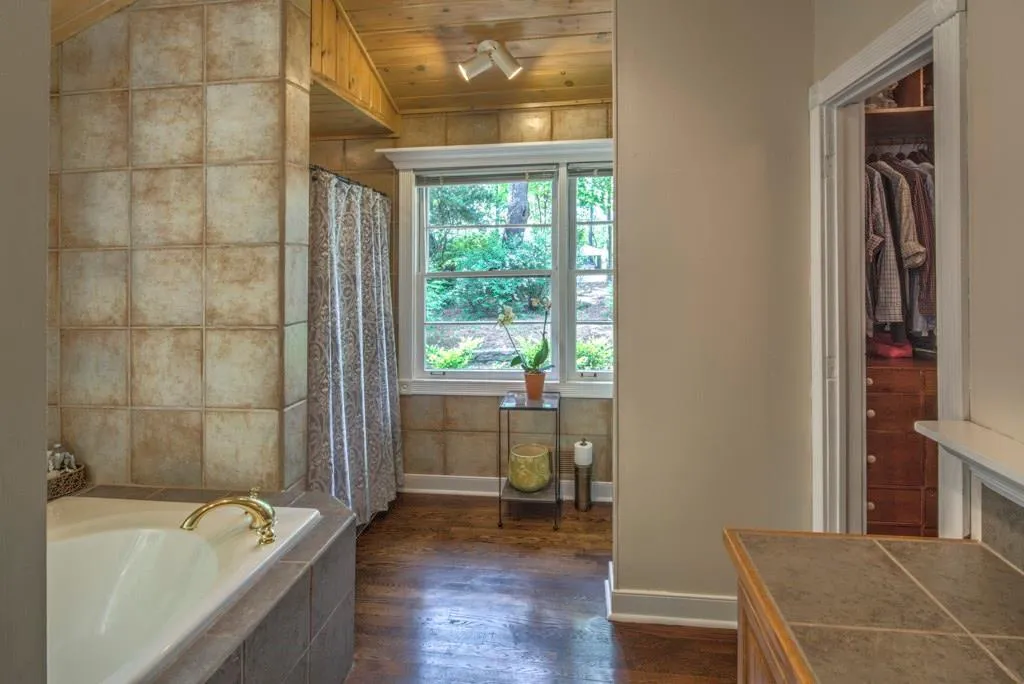 360 Montevallo Drive, Sandy Springs, Georgia 30342, 4 Bedrooms Bedrooms, ,3 BathroomsBathrooms,Residential,Sold,360 Montevallo Drive,5679648