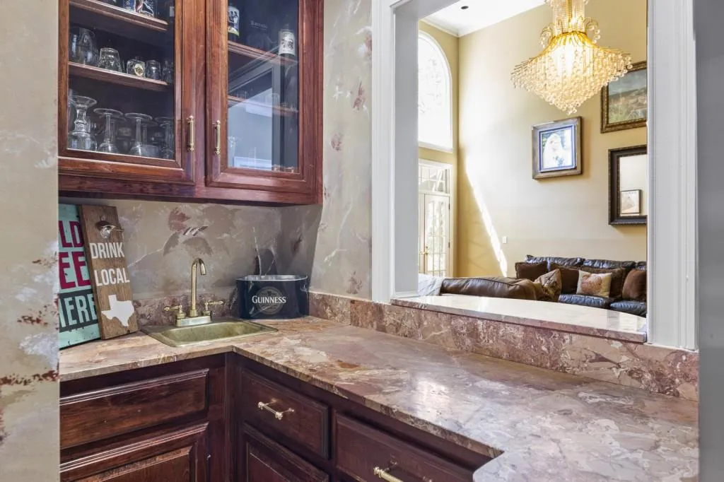 2895 Coles Way, Sandy Springs, Georgia 30350, 5 Bedrooms Bedrooms, ,5 BathroomsBathrooms,Residential,Sold,2895 Coles Way,6580595