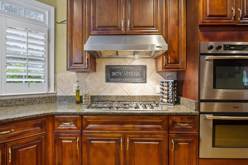2895 Coles Way, Sandy Springs, Georgia 30350, 5 Bedrooms Bedrooms, ,5 BathroomsBathrooms,Residential,Sold,2895 Coles Way,6580595