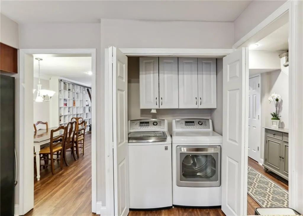 6980 Roswell Road Unit F7, Atlanta, Georgia 30328, 3 Bedrooms Bedrooms, ,2 BathroomsBathrooms,Residential,Sold,6980 Roswell Road Unit F7,7181676