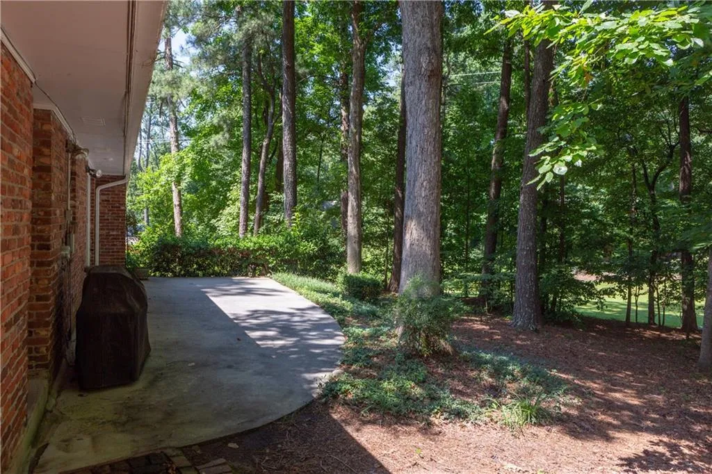 7270 Selkirk Drive, Atlanta, Georgia 30328, 4 Bedrooms Bedrooms, ,2 BathroomsBathrooms,Residential,Sold,7270 Selkirk Drive,6031058