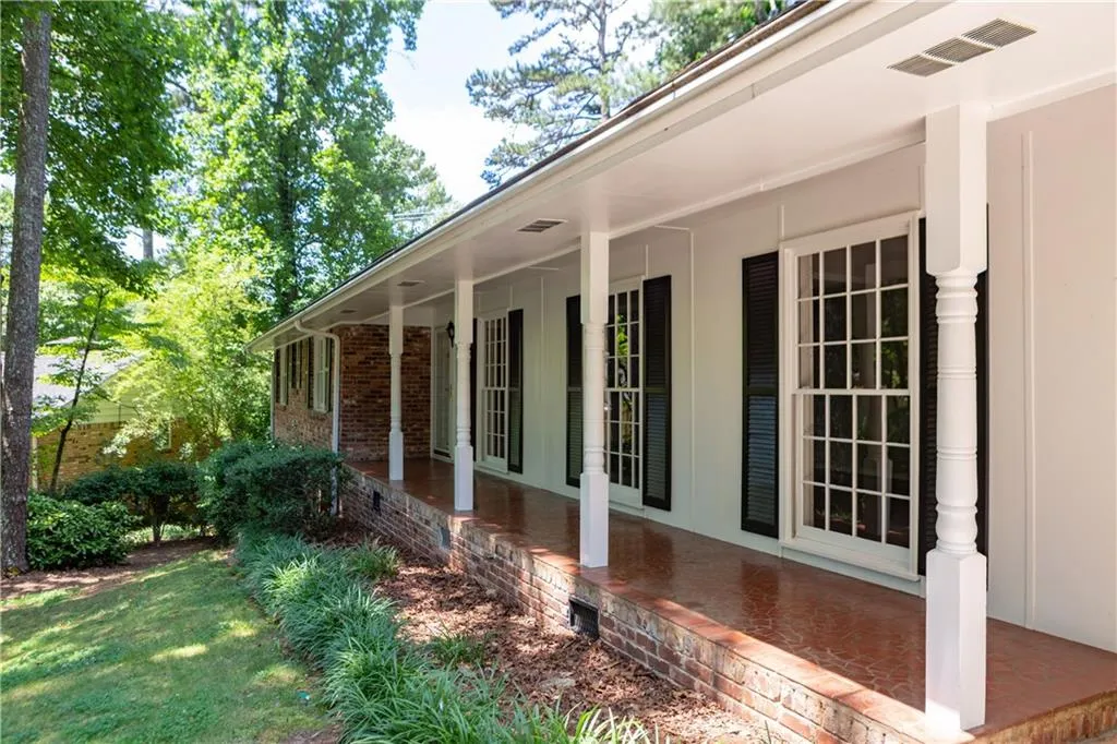 7270 Selkirk Drive, Atlanta, Georgia 30328, 4 Bedrooms Bedrooms, ,2 BathroomsBathrooms,Residential,Sold,7270 Selkirk Drive,6031058