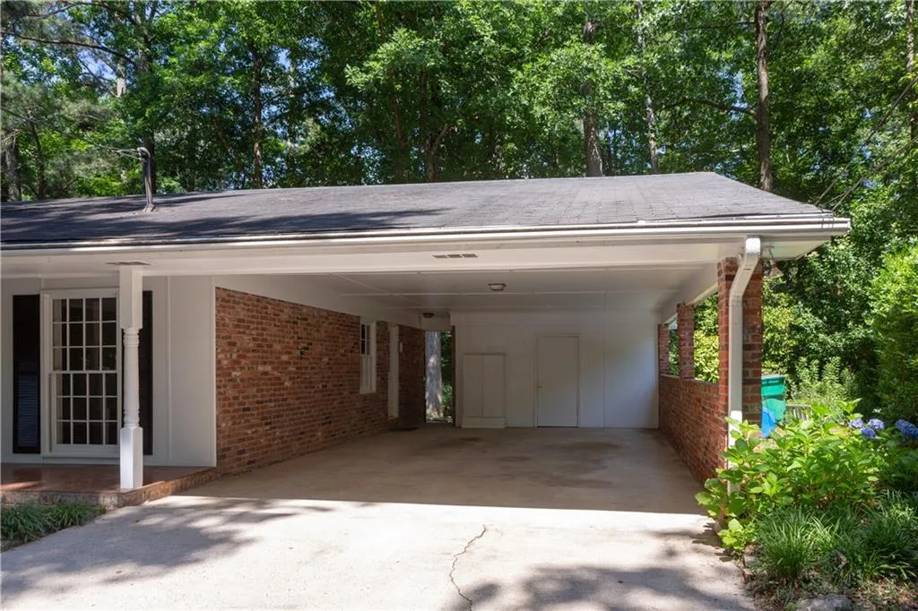 7270 Selkirk Drive, Atlanta, Georgia 30328, 4 Bedrooms Bedrooms, ,2 BathroomsBathrooms,Residential,Sold,7270 Selkirk Drive,6031058