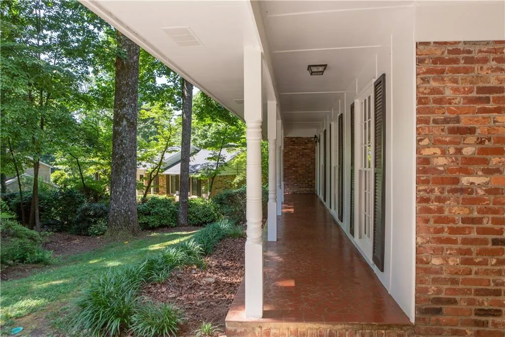 7270 Selkirk Drive, Atlanta, Georgia 30328, 4 Bedrooms Bedrooms, ,2 BathroomsBathrooms,Residential,Sold,7270 Selkirk Drive,6031058
