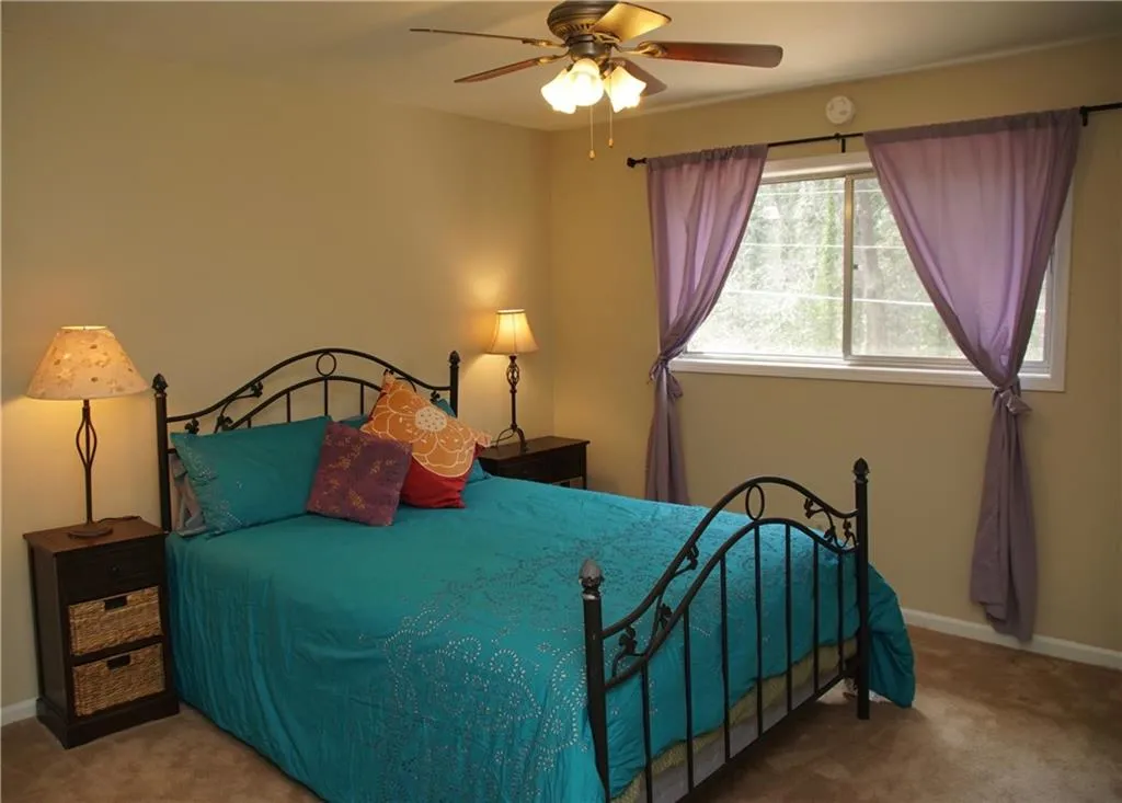 5400 Roswell Road Unit H5, Atlanta, Georgia 30342, 2 Bedrooms Bedrooms, ,1 BathroomBathrooms,Residential,Sold,5400 Roswell Road Unit H5,5657206