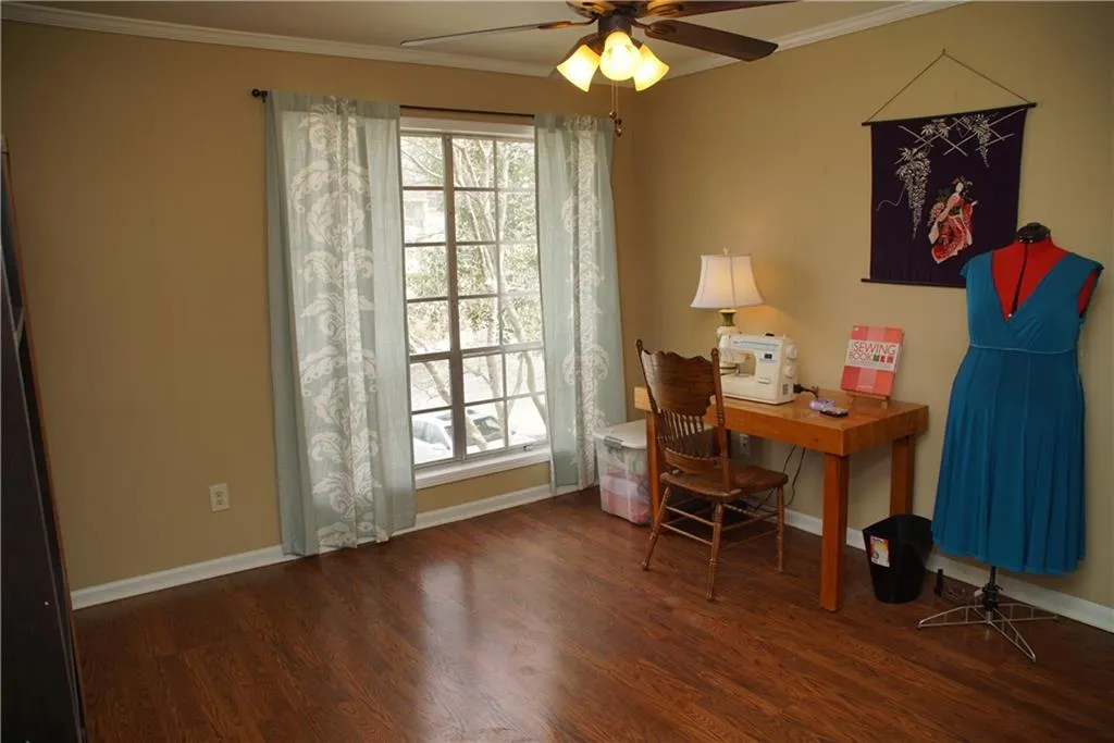 5400 Roswell Road Unit H5, Atlanta, Georgia 30342, 2 Bedrooms Bedrooms, ,1 BathroomBathrooms,Residential,Sold,5400 Roswell Road Unit H5,5657206