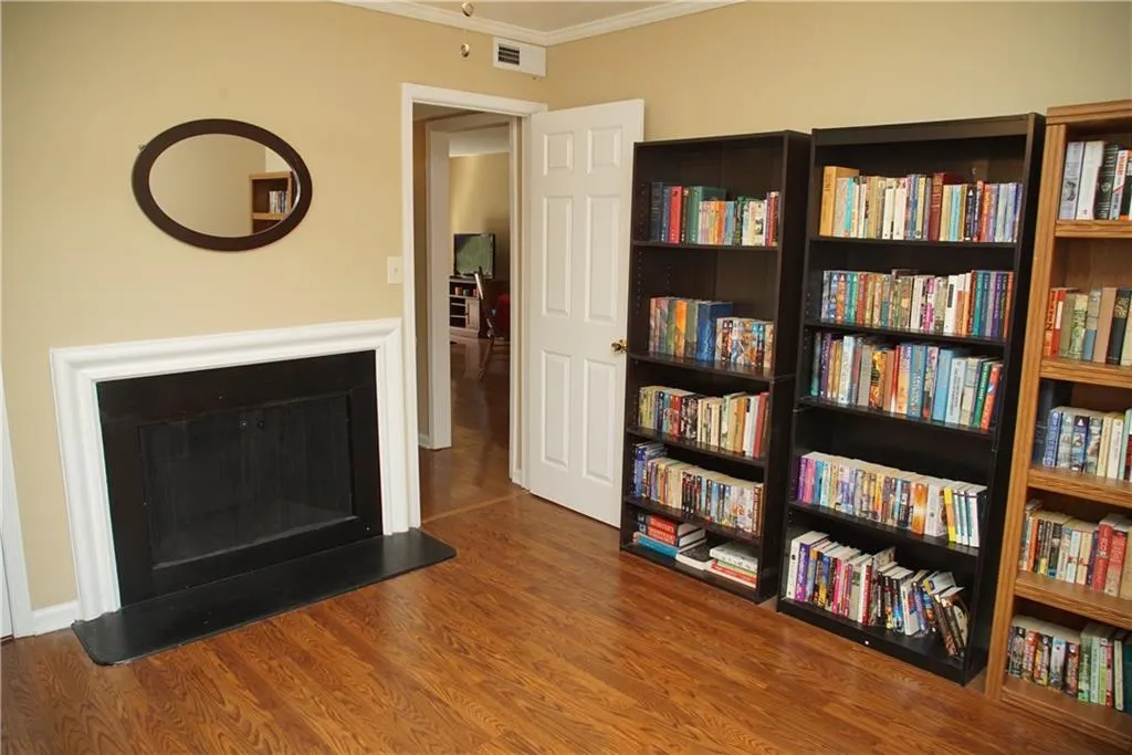 5400 Roswell Road Unit H5, Atlanta, Georgia 30342, 2 Bedrooms Bedrooms, ,1 BathroomBathrooms,Residential,Sold,5400 Roswell Road Unit H5,5657206