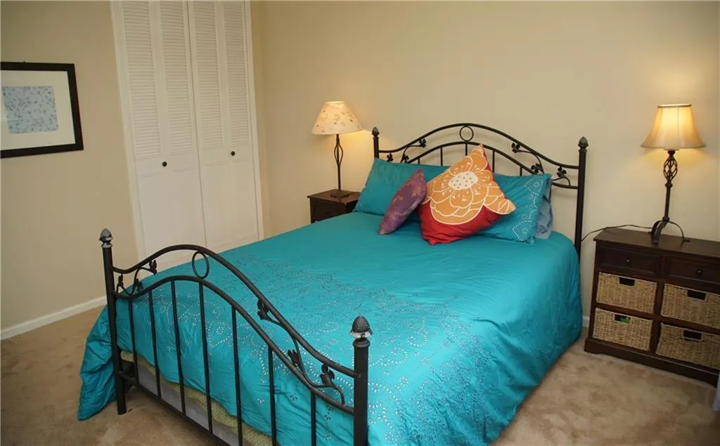 5400 Roswell Road Unit H5, Atlanta, Georgia 30342, 2 Bedrooms Bedrooms, ,1 BathroomBathrooms,Residential,Sold,5400 Roswell Road Unit H5,5657206