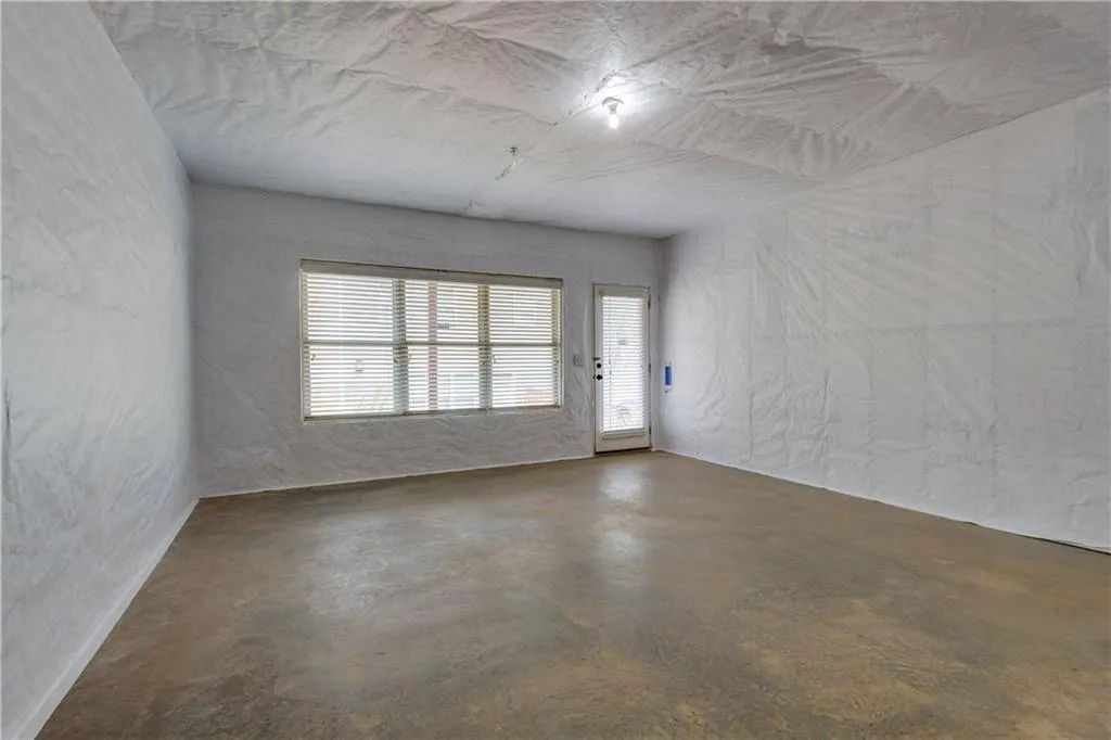 914 Acadiana Drive, Sandy Springs, Georgia 30328, 3 Bedrooms Bedrooms, ,2 BathroomsBathrooms,Residential,Sold,914 Acadiana Drive,5869616