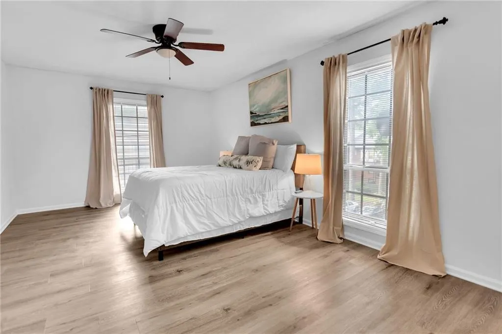6851 Roswell Road Ne Unit Q17, Sandy Springs, Georgia 30328, 3 Bedrooms Bedrooms, ,2 BathroomsBathrooms,Residential,Sold,6851 Roswell Road Ne Unit Q17,7104980