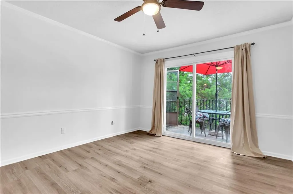 6851 Roswell Road Ne Unit Q17, Sandy Springs, Georgia 30328, 3 Bedrooms Bedrooms, ,2 BathroomsBathrooms,Residential,Sold,6851 Roswell Road Ne Unit Q17,7104980