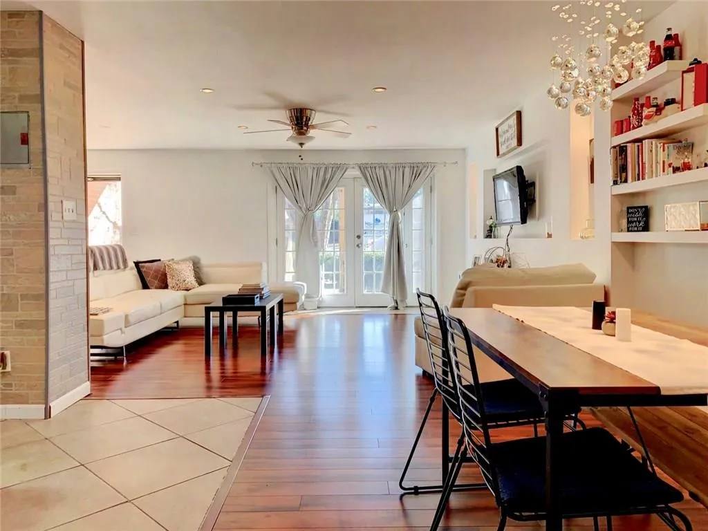 6520 Roswell Road Unit 55, Atlanta, Georgia 30328, 2 Bedrooms Bedrooms, ,2 BathroomsBathrooms,Residential,Sold,6520 Roswell Road Unit 55,6127344