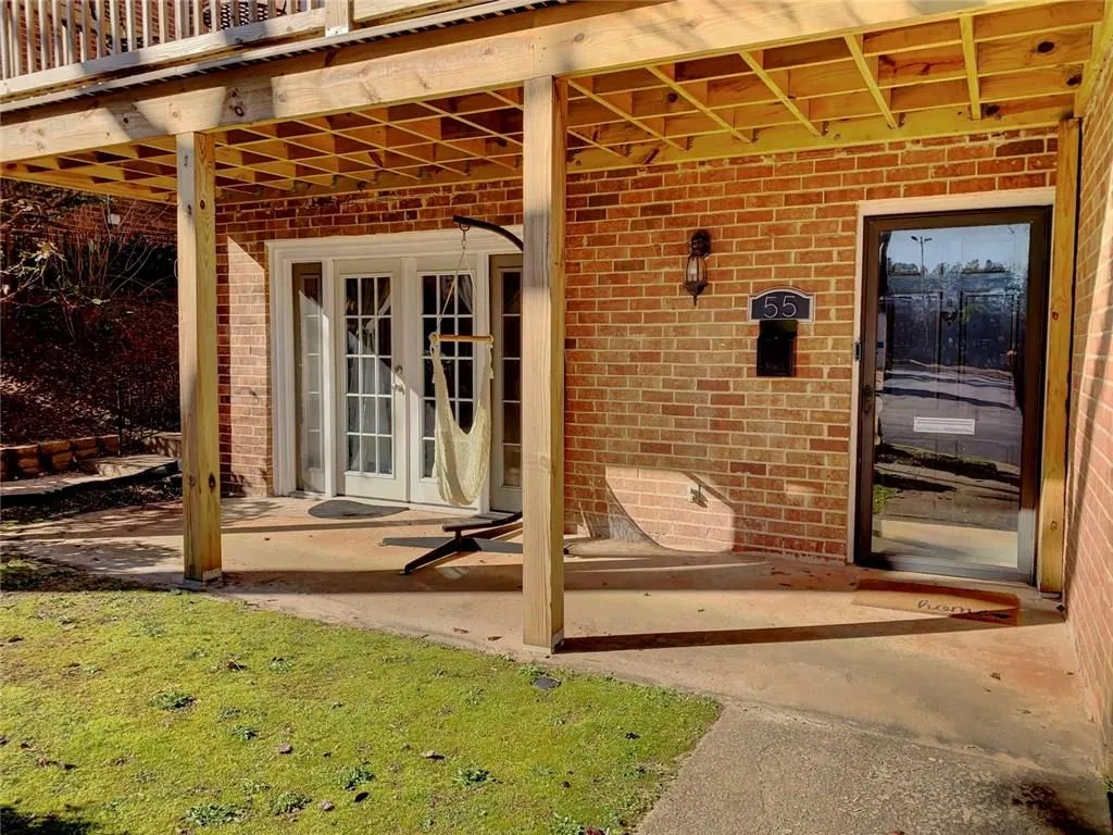 6520 Roswell Road Unit 55, Atlanta, Georgia 30328, 2 Bedrooms Bedrooms, ,2 BathroomsBathrooms,Residential,Sold,6520 Roswell Road Unit 55,6127344