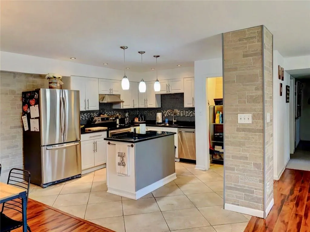 6520 Roswell Road Unit 55, Atlanta, Georgia 30328, 2 Bedrooms Bedrooms, ,2 BathroomsBathrooms,Residential,Sold,6520 Roswell Road Unit 55,6127344