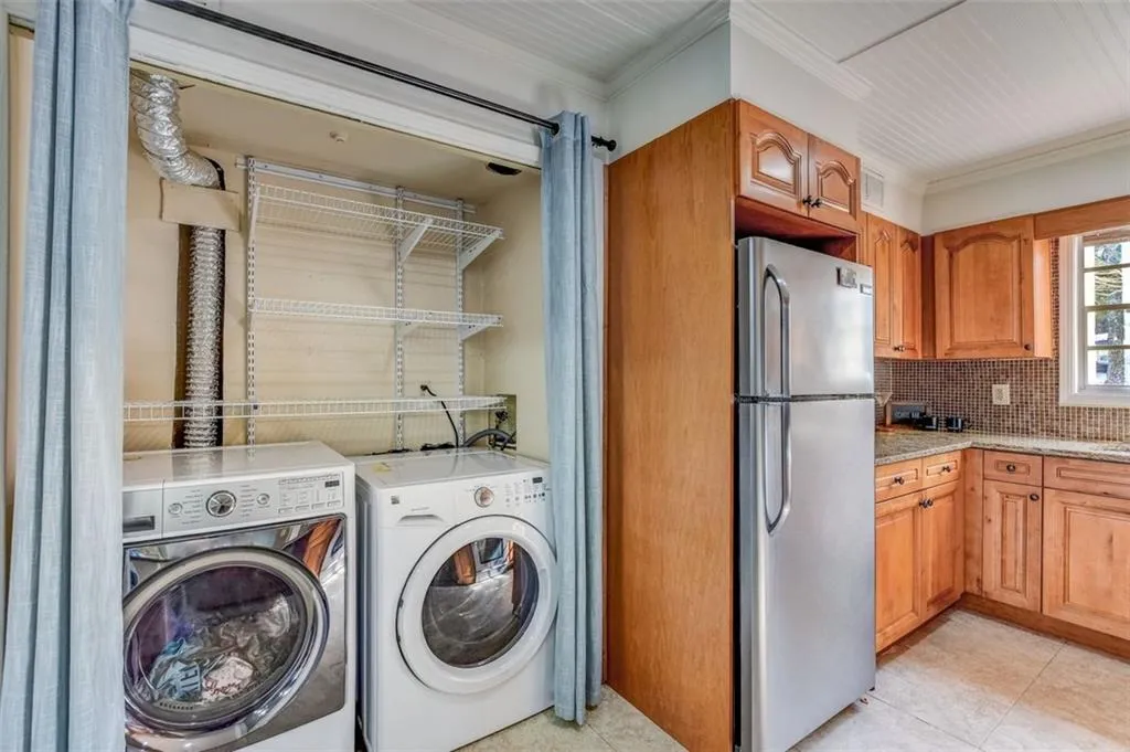 5400 Roswell Road Unit N11, Atlanta, Georgia 30342, 2 Bedrooms Bedrooms, ,2 BathroomsBathrooms,Residential,Sold,5400 Roswell Road Unit N11,6993515