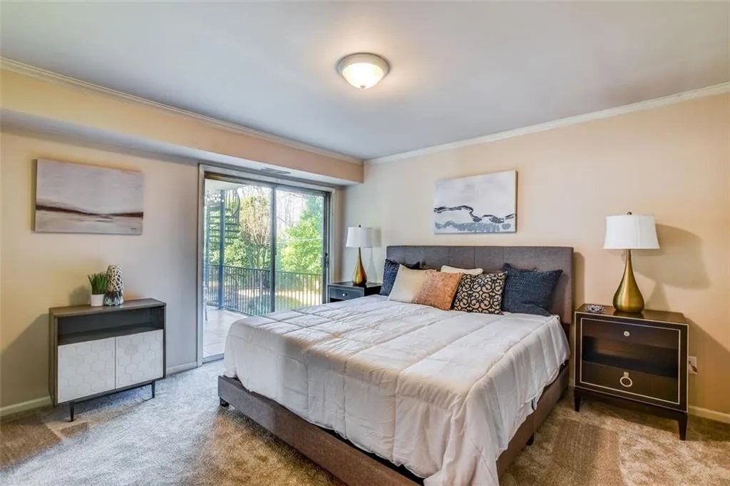 5400 Roswell Road Unit N11, Atlanta, Georgia 30342, 2 Bedrooms Bedrooms, ,2 BathroomsBathrooms,Residential,Sold,5400 Roswell Road Unit N11,6993515