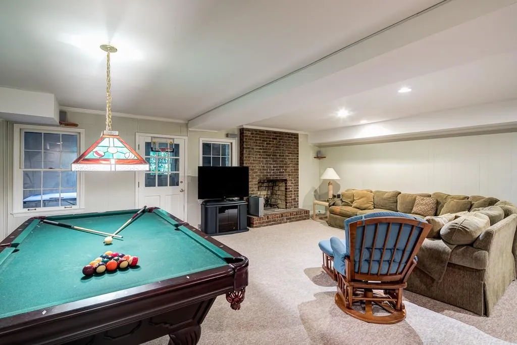 260 Skyridge Drive, Sandy Springs, Georgia 30350, 5 Bedrooms Bedrooms, ,3 BathroomsBathrooms,Residential,Sold,260 Skyridge Drive,5911864
