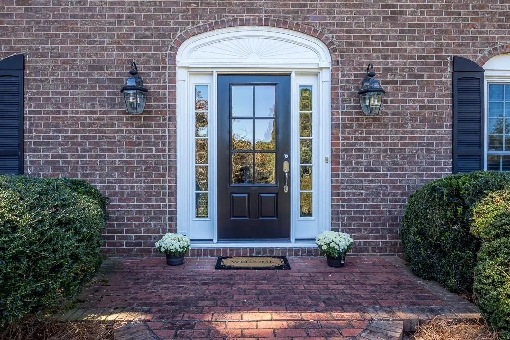 260 Skyridge Drive, Sandy Springs, Georgia 30350, 5 Bedrooms Bedrooms, ,3 BathroomsBathrooms,Residential,Sold,260 Skyridge Drive,5911864