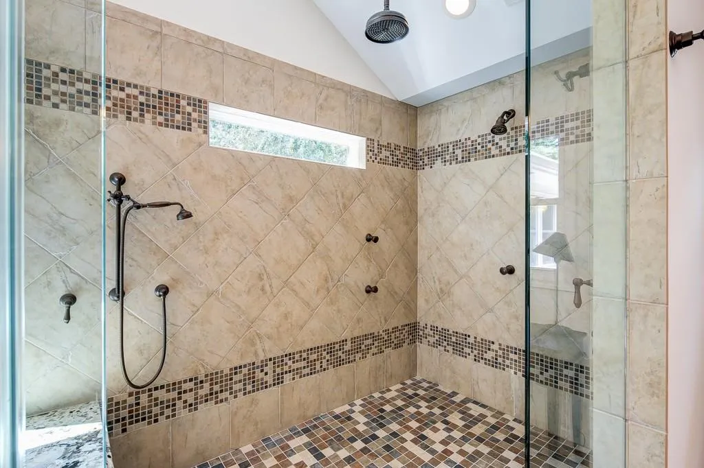 260 Skyridge Drive, Sandy Springs, Georgia 30350, 5 Bedrooms Bedrooms, ,3 BathroomsBathrooms,Residential,Sold,260 Skyridge Drive,5911864