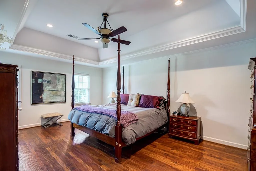 260 Skyridge Drive, Sandy Springs, Georgia 30350, 5 Bedrooms Bedrooms, ,3 BathroomsBathrooms,Residential,Sold,260 Skyridge Drive,5911864