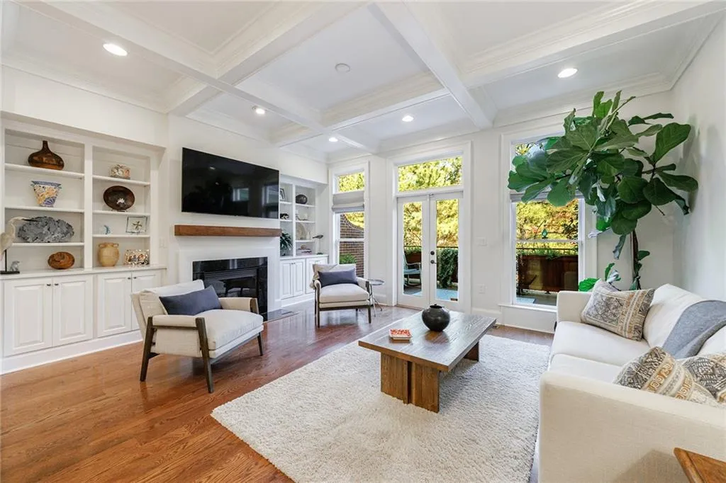 811 Creekgarden Court, Atlanta, Georgia 30339, 4 Bedrooms Bedrooms, ,4 BathroomsBathrooms,Residential,Sold,811 Creekgarden Court,7473553