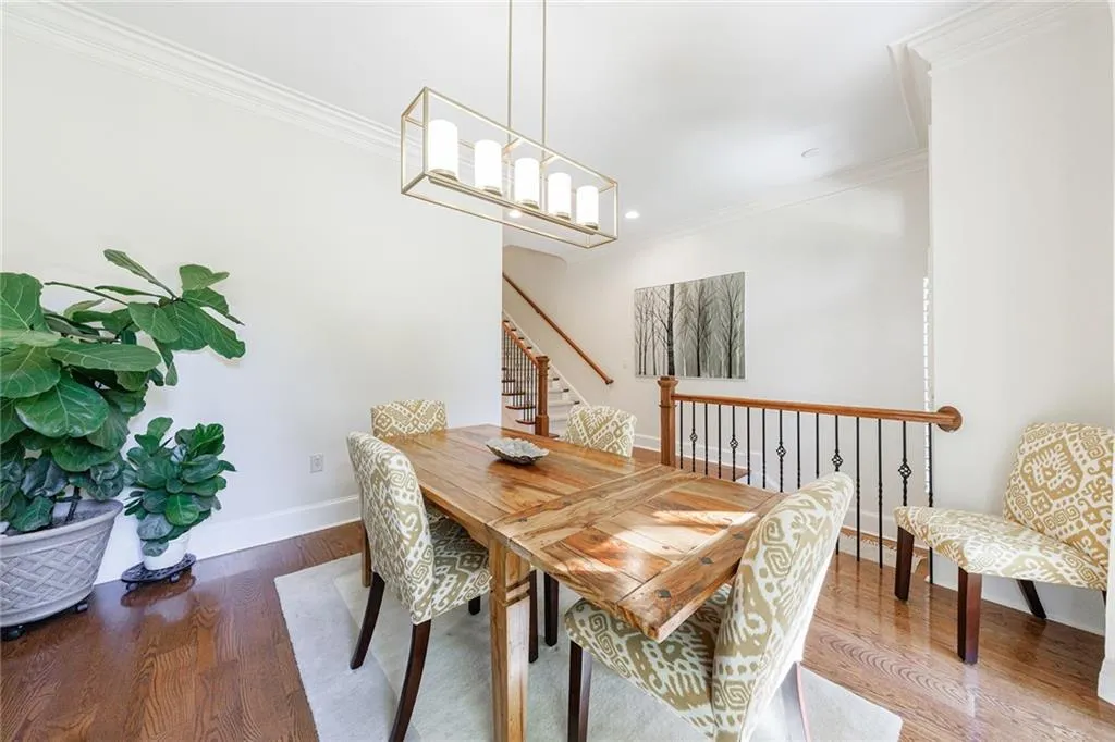 811 Creekgarden Court, Atlanta, Georgia 30339, 4 Bedrooms Bedrooms, ,4 BathroomsBathrooms,Residential,Sold,811 Creekgarden Court,7473553