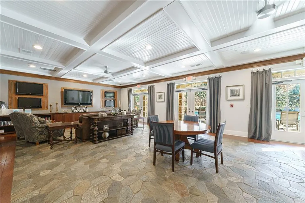 811 Creekgarden Court, Atlanta, Georgia 30339, 4 Bedrooms Bedrooms, ,4 BathroomsBathrooms,Residential,Sold,811 Creekgarden Court,7473553