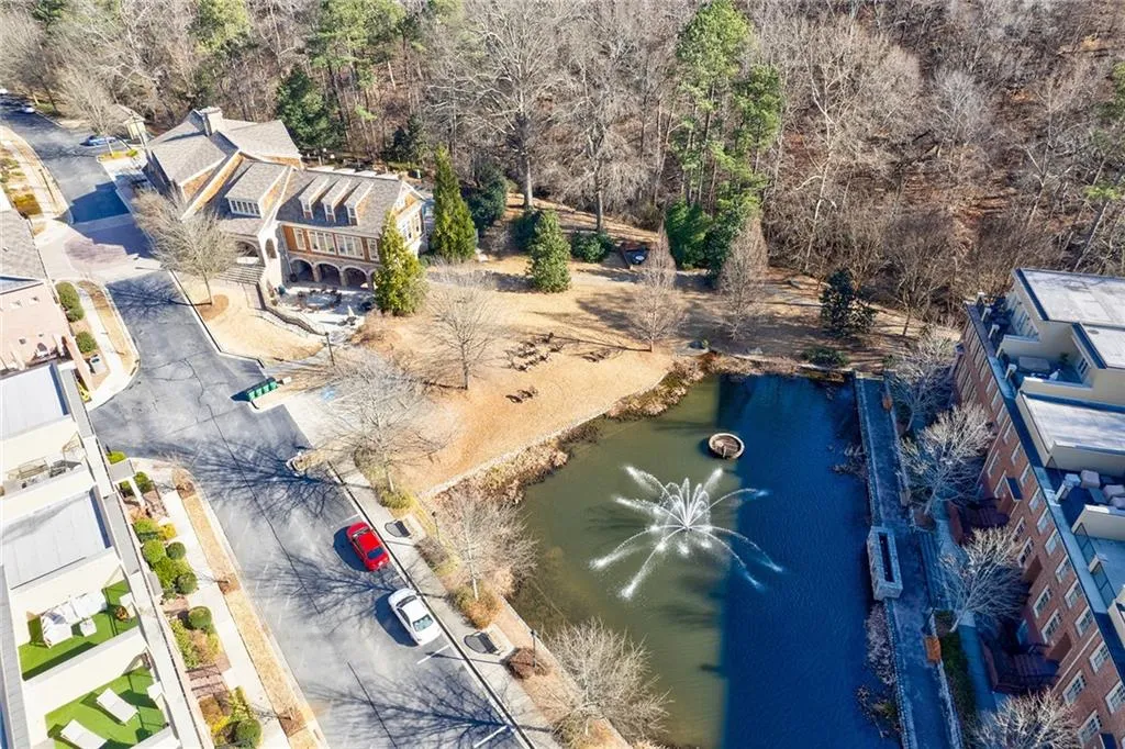 811 Creekgarden Court, Atlanta, Georgia 30339, 4 Bedrooms Bedrooms, ,4 BathroomsBathrooms,Residential,Sold,811 Creekgarden Court,7473553