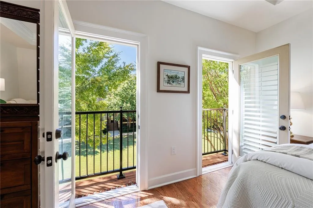 811 Creekgarden Court, Atlanta, Georgia 30339, 4 Bedrooms Bedrooms, ,4 BathroomsBathrooms,Residential,Sold,811 Creekgarden Court,7473553