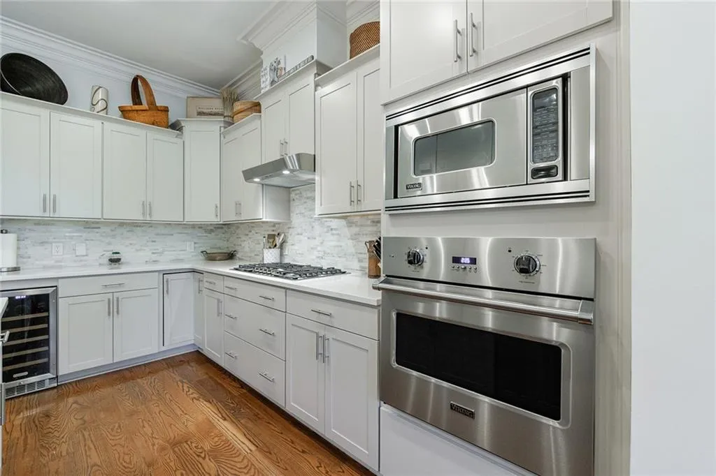 811 Creekgarden Court, Atlanta, Georgia 30339, 4 Bedrooms Bedrooms, ,4 BathroomsBathrooms,Residential,Sold,811 Creekgarden Court,7473553