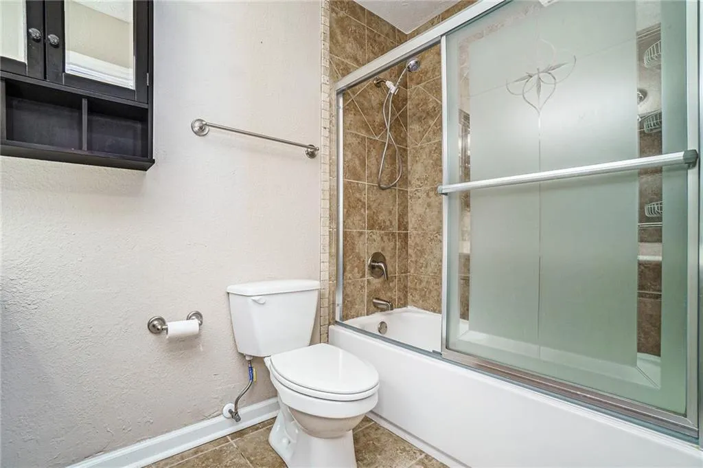 205 Winding River, Atlanta, Georgia 30350, 2 Bedrooms Bedrooms, ,2 BathroomsBathrooms,Residential,Sold,205 Winding River,6989216