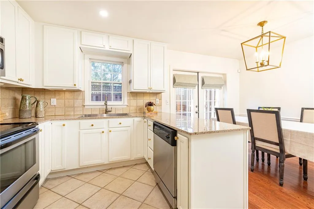 1101 Collier Road Nw Unit I3, Atlanta, Georgia 30318, 2 Bedrooms Bedrooms, 0 ,1 BathroomBathrooms,Residential,For Sale,1101 Collier Road Nw Unit I3,7690678