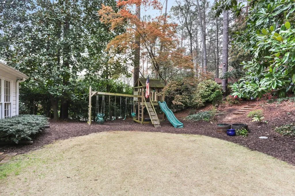 6320 Blackwater Trail, Atlanta, Georgia 30328, 5 Bedrooms Bedrooms, ,2 BathroomsBathrooms,Residential,Sold,6320 Blackwater Trail,6525179