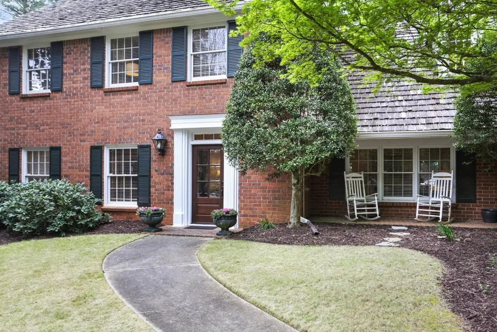 6320 Blackwater Trail, Atlanta, Georgia 30328, 5 Bedrooms Bedrooms, ,2 BathroomsBathrooms,Residential,Sold,6320 Blackwater Trail,6525179
