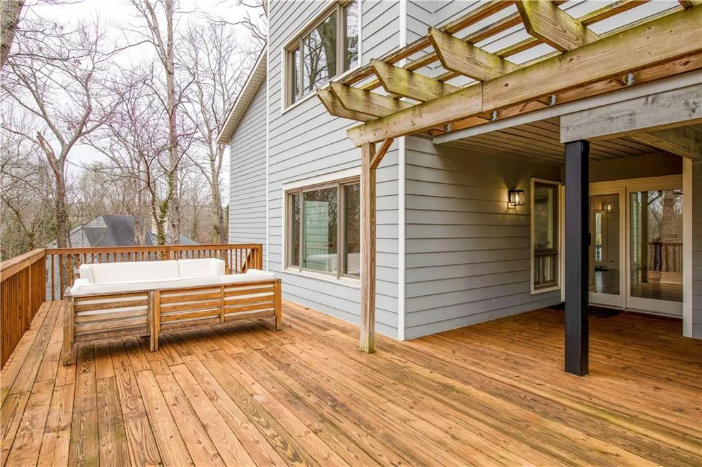 1615 Saddle Ridge Way, Sandy Springs, Georgia 30350, 4 Bedrooms Bedrooms, ,3 BathroomsBathrooms,Residential,Sold,1615 Saddle Ridge Way,7183325