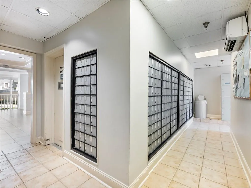 Mezzanine Level - Mailboxes